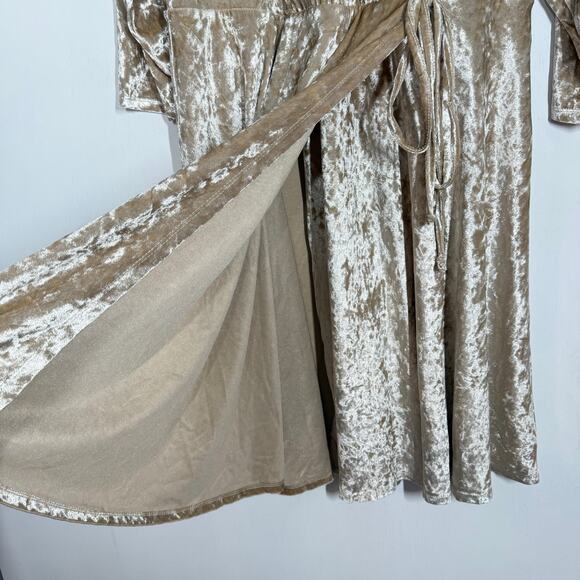 Torrid Mini Wrap Dress 2X Tan Surplice V-Neck Crushed Velvet Tie Waist Elegant - Picture 9 of 11
